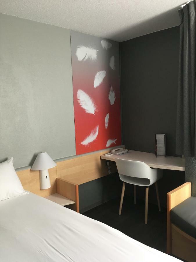 Ibis Laon Hotel Bagian luar foto